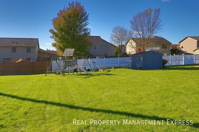 Photo - 109 N Foss Ave