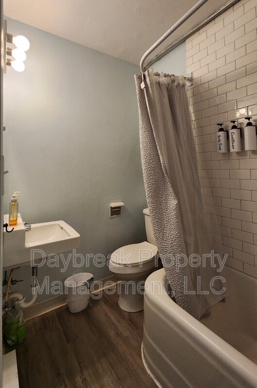Photo - 1258 10th St N