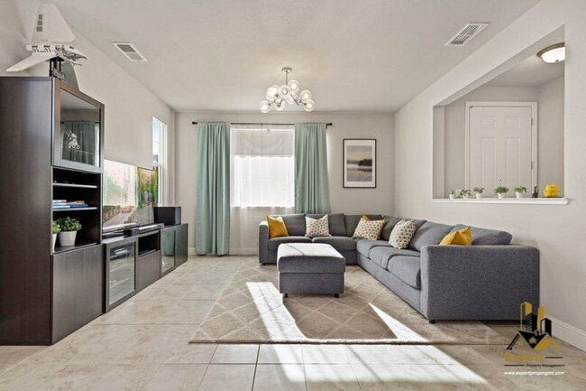 Photo - 232 Rochdale St