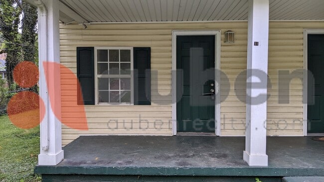 110 Hogan Rd