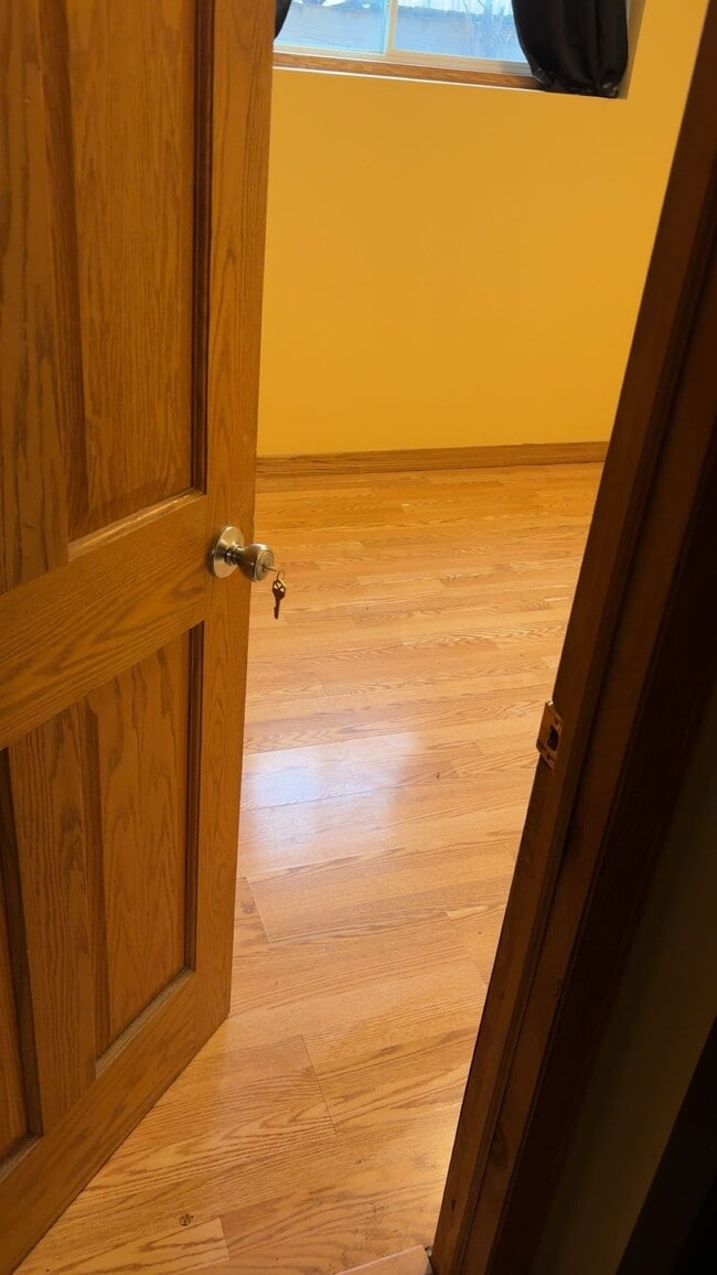 Building Photo - 2729 4th Ave NW