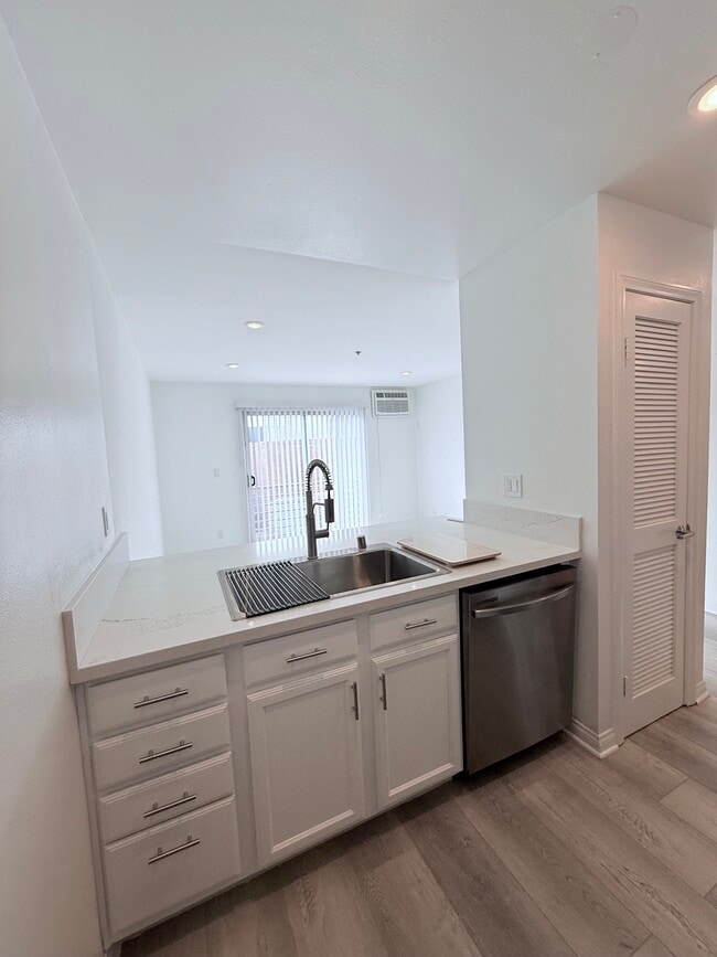 Photo - 1347 23rd St