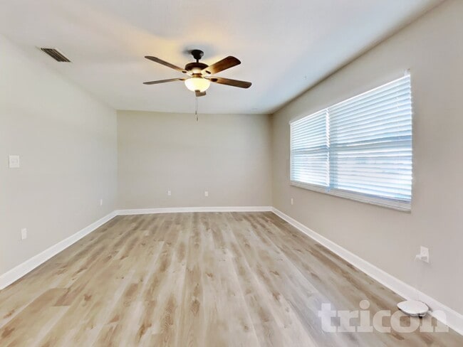 Photo - 6160 Rockefeller Ave