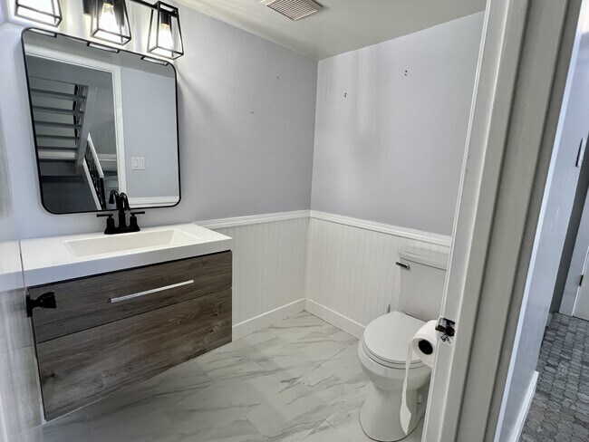 Photo - 6508 Landfair Dr