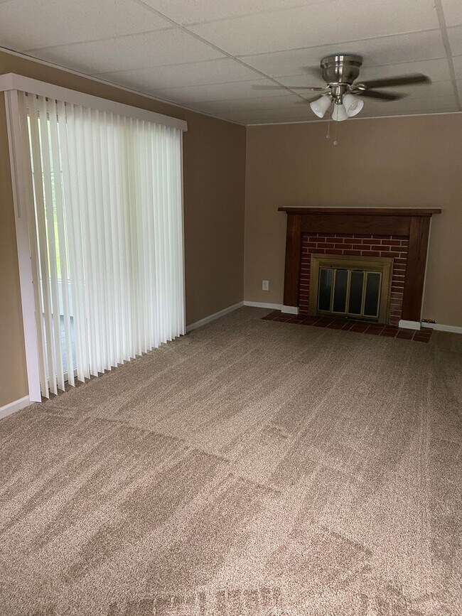 Photo - 379 Rosemont Ave