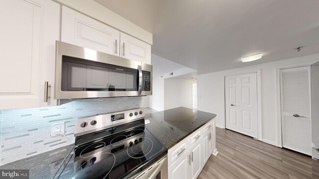 22 Courthouse Sq Unit 402