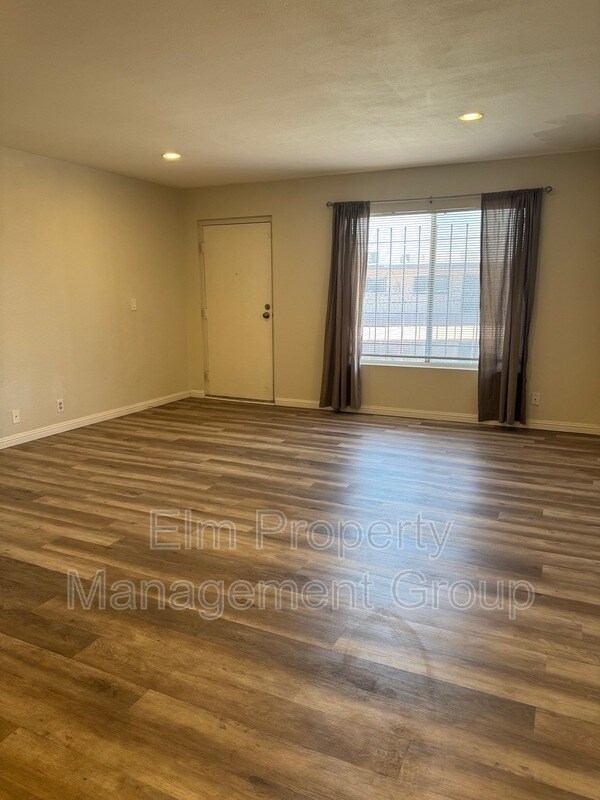 615 S Royal Crest Cir Unit 24