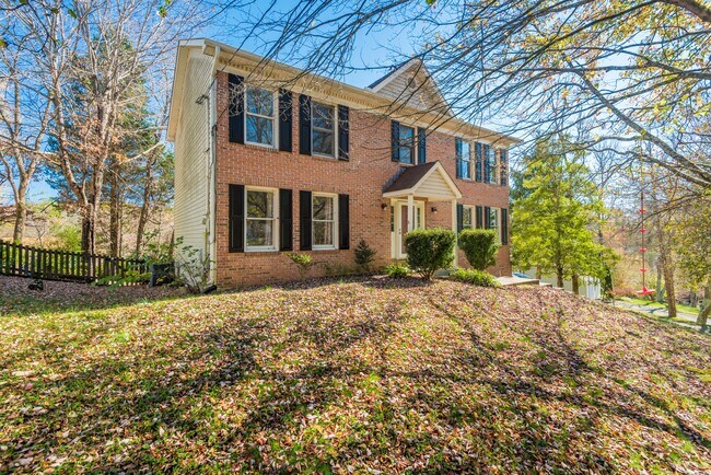 Photo - 420 Shelbyville Rd