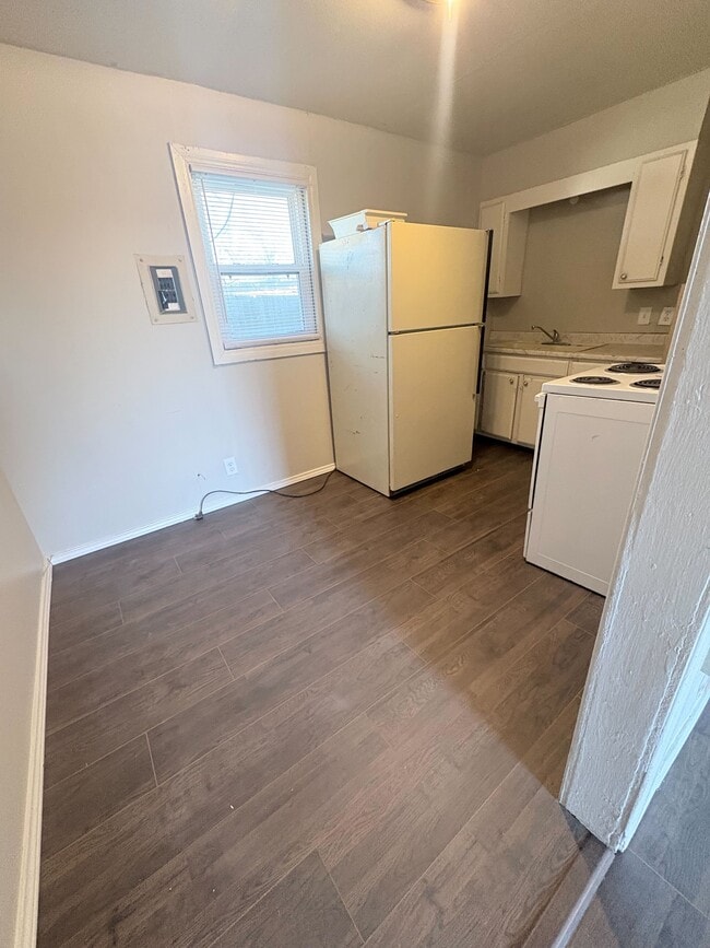 Photo - 312-14 N Hedgecoke St Unidad 314