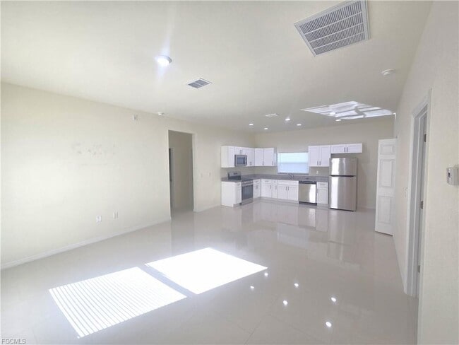 Photo - 2709 25th St SW