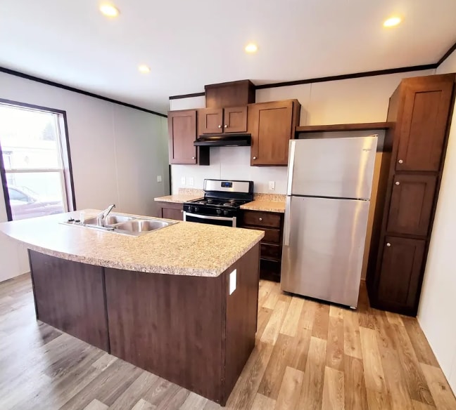 Photo - 7028 Bayview Dr