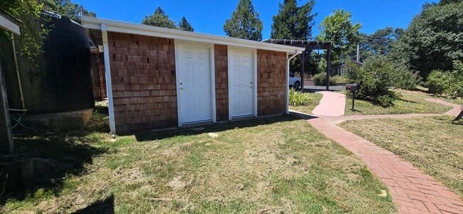 105 Watertrough Rd
