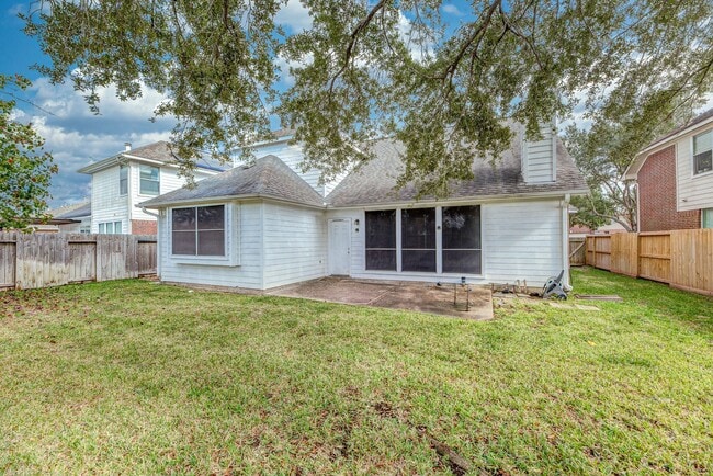 Photo - 910 Presley Way