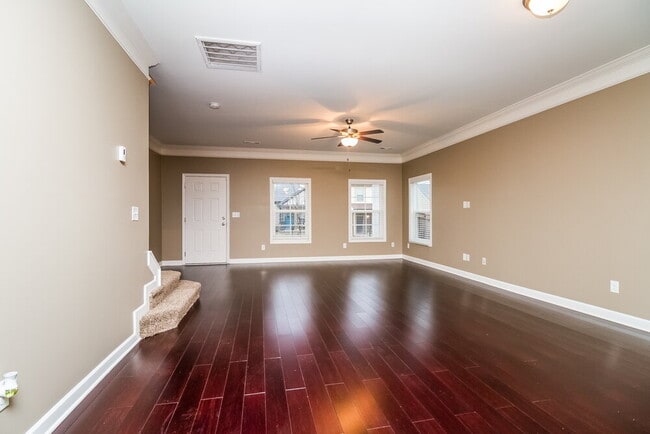 Photo - 2232 Dale View Dr