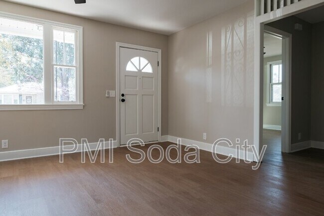 Photo - 332 Guilford St