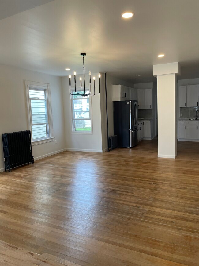 22 Alger Pl Rental House Rental in New London, CT