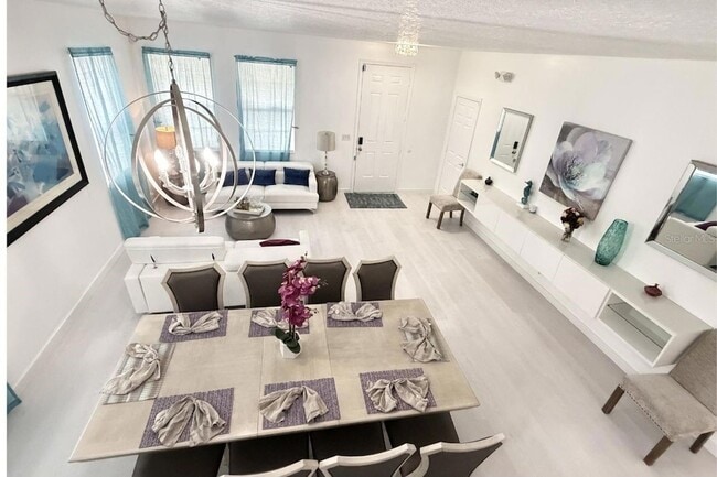 Photo - 645 Kettering Rd