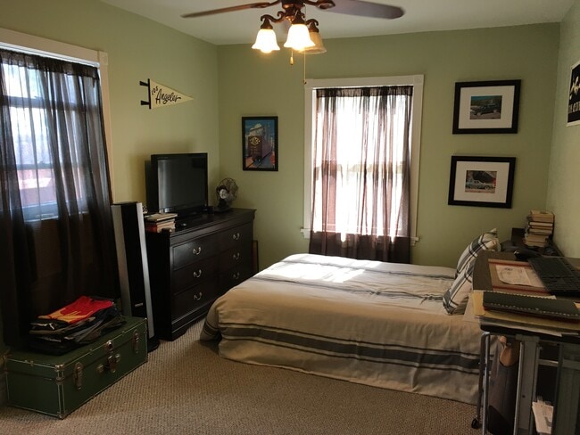 Photo - 580 N Raymond Ave Unidad 3
