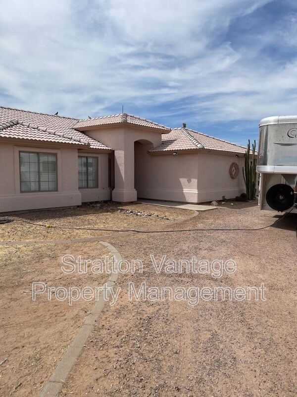 Building Photo - 7282 N Evans Rd Rental