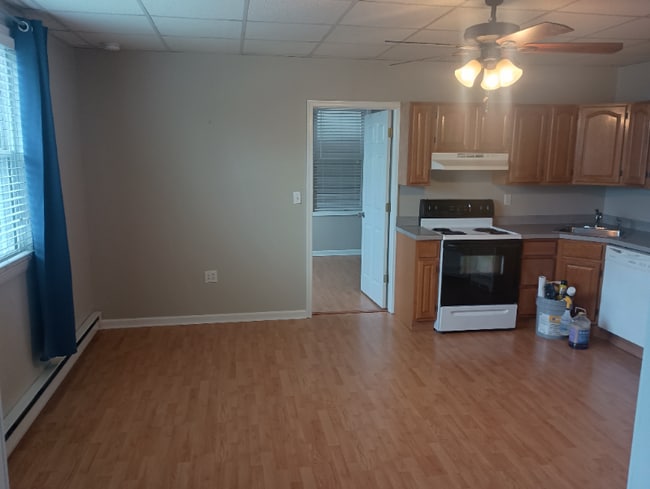 Photo - 730 Main St Unit Apt A