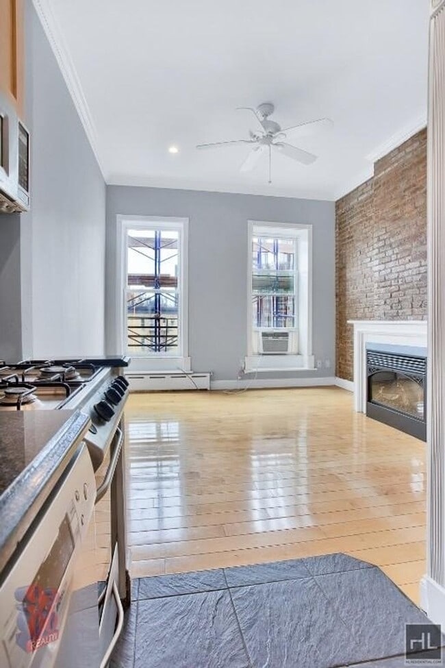 Photo - LeRoy Street Unidad 5A