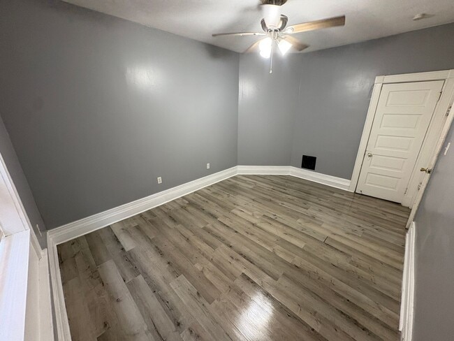 Photo - 3008-3010 Henrietta Street Unit 3010-1F