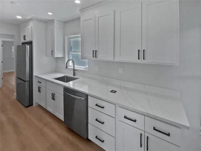 Photo - 7813 N 53rd St