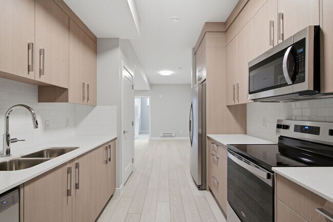 Photo - 9917 Huxbury Dr NE