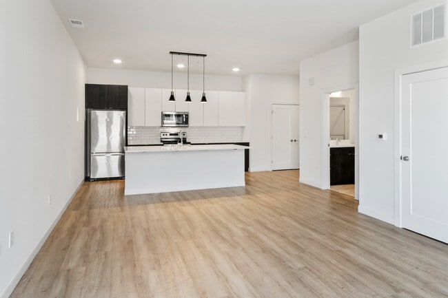 Photo - 5945 6th Ave Unit 116