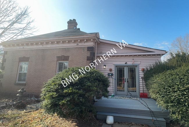 Building Photo - 9218 Portner Ave