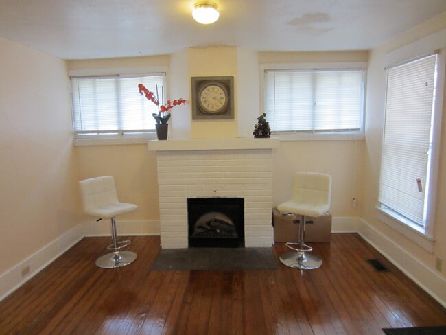 Photo - 1320 Vermont St