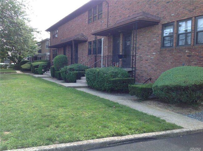 Photo - 2266 Merrick Ave House