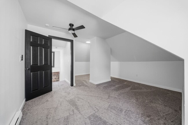 Photo - 256 E Meyers St
