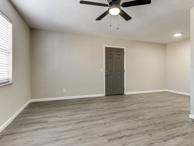 Aspen Way Apartments