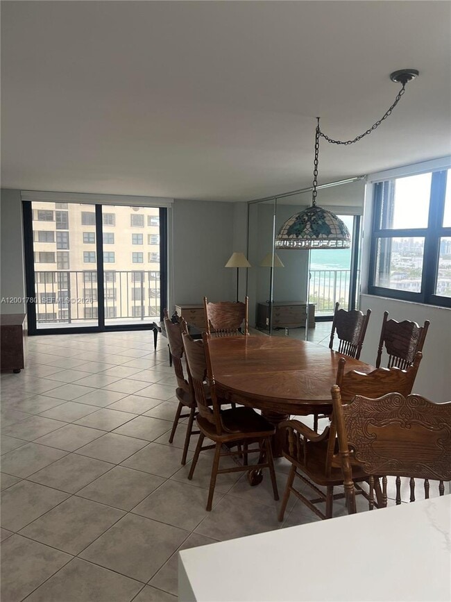 Photo - 2625 Collins Ave Unit 1101