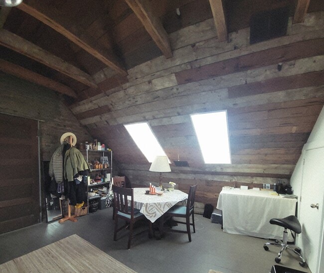 Photo - 3213 S Lituanica Ave Unidad 4F