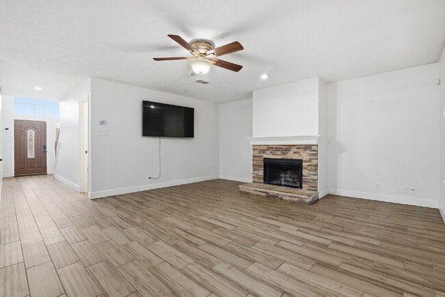 Photo - Modern Living Near UTSA/USAA: Quiet Cul-de-Sac with BONUS Space
