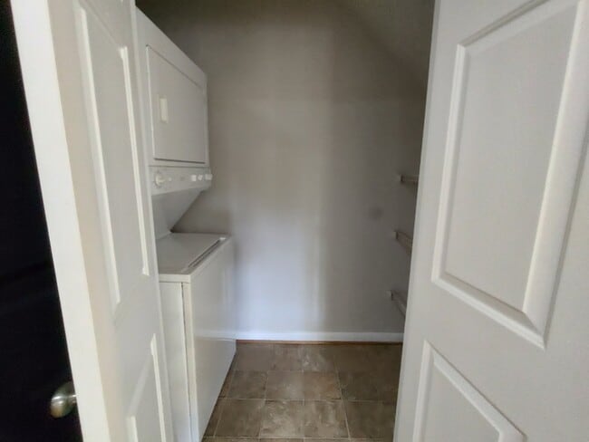 Photo - 908 Athens Dr