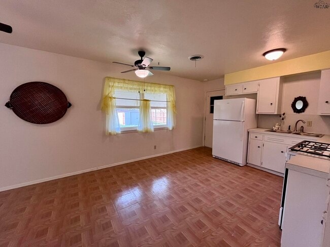Photo - 4723 N Shore Dr
