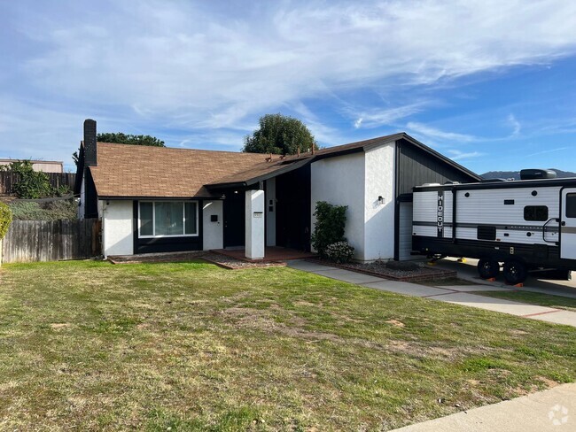 Building Photo - Updated 3BR/2BA with attached garage, SOLA... Rental