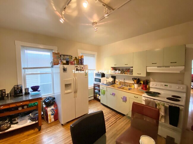 Photo - 19 Sachem St