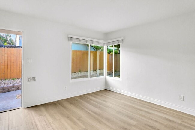 Photo - Diamond St Units Unit 2011