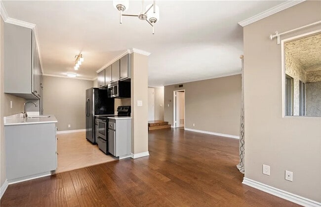 Photo - 277 Pleasant St Unit 207