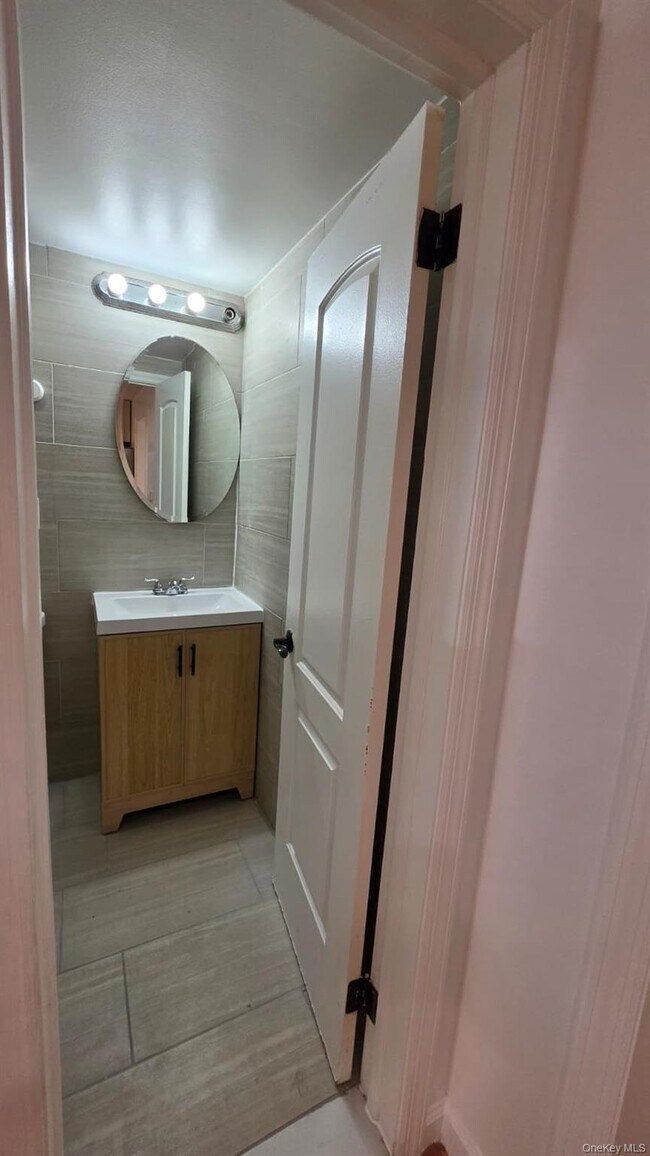 114-43 199th St Unit 1 Floor