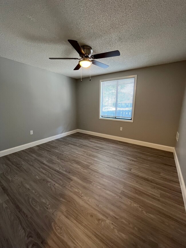 Elmwood Apartments West Palm Beach, FL