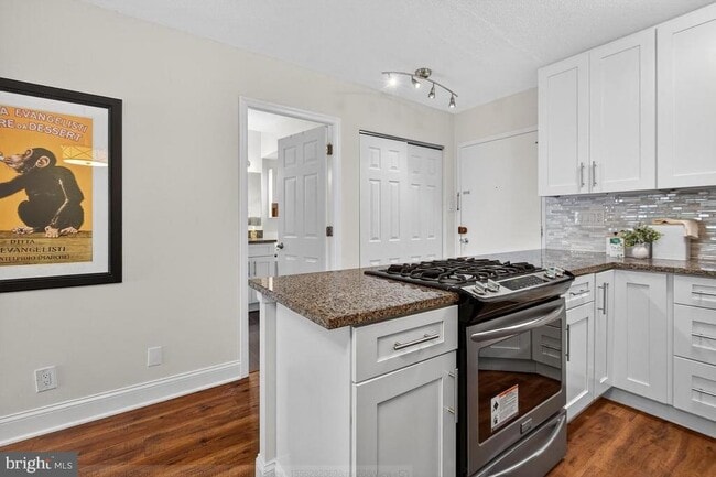 Photo - 2201 L St NW Unit 316