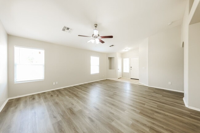 Photo - 15189 W Woodlands Ave