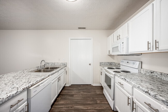 4BR, 2BA - 1,567SF - Kitchen - Anthrop Pointe