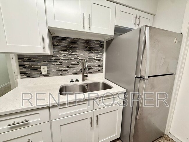 Photo - 221 Concord Dr