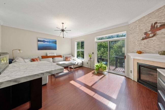Photo - 10283 Bleeker St